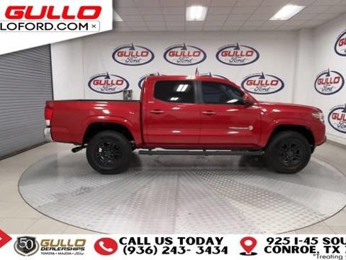 Used 2016 Toyota Tacoma SR5 w/ Towing Package AWD/4WD image 9