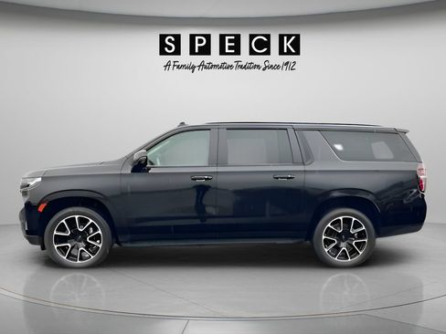 Used 2024 Chevrolet Suburban RST w/ Luxury Package AWD/4WD image 2