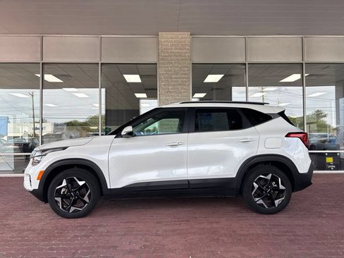 Used 2024 Kia Seltos EX AWD/4WD image 10