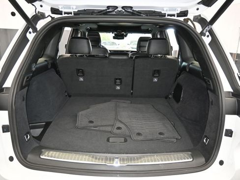 Used 2024 Jeep Grand Cherokee Overland w/ Adv Protech Group III image 46