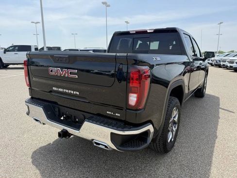 New 2026 GMC Sierra 1500 SLE w/ X31 Off-Road Package AWD/4WD image 10