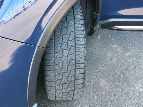 Used 2023 Subaru Ascent Touring AWD/4WD image 37