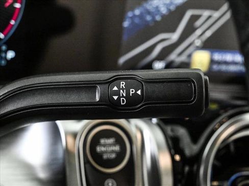 New 2026 Mercedes-Benz GLB 250 4MATIC image 12