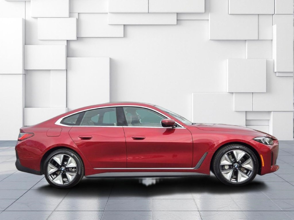New 2026 BMW i4 xDrive40i w/ Premium Package AWD/4WD image 4
