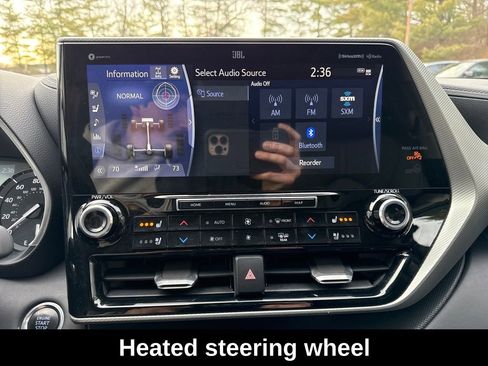 Used 2020 Toyota Highlander Platinum image 17