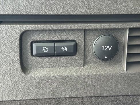 Used 2023 Lincoln Nautilus AWD w/ Premium Package image 14