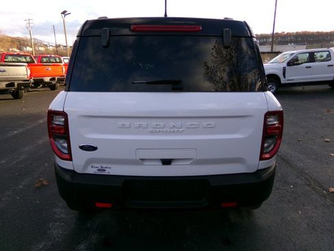 Used 2024 Ford Bronco Sport Badlands w/ Premium Package image 9