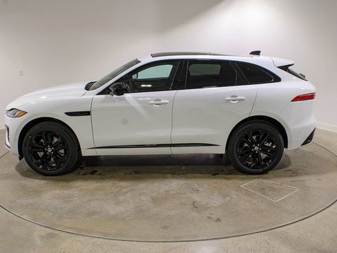 New 2026 Jaguar F-PACE R-Dynamic S image 2