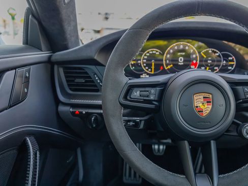 Used 2026 Porsche 911 GT3 image 47