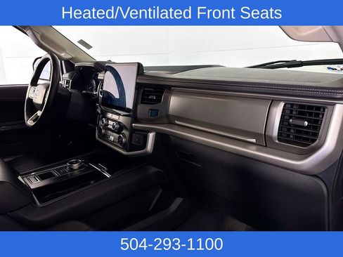 Used 2022 Ford Expedition XLT image 31