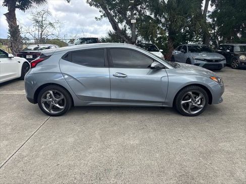 Used 2019 Hyundai Veloster 2.0 image 5