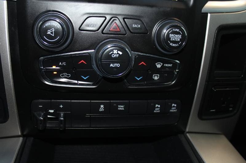 Used 2017 RAM 1500 Big Horn RWD image 29