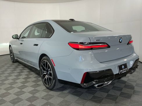 Used 2023 BMW 760i xDrive image 7