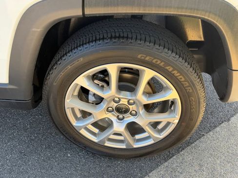 Certified 2025 Jeep Compass Limited AWD/4WD image 14