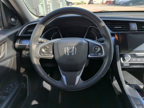 Used 2016 Honda Civic Touring image 18