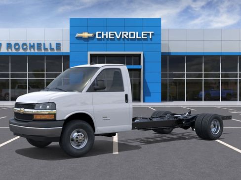 New 2025 Chevrolet Express 4500 Extended w/ Power Convenience Package RWD image 2