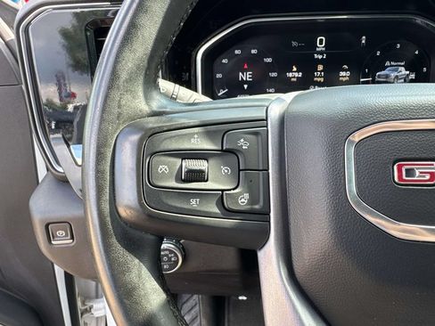 Used 2024 GMC Sierra 1500 SLT AWD/4WD image 29