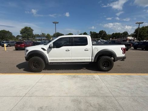 Used 2018 Ford F150 Raptor w/ Equipment Group 802A Luxury AWD/4WD image 11