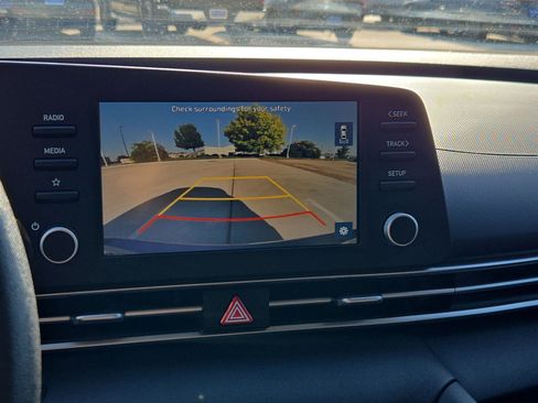 Used 2021 Hyundai Elantra SEL FWD image 23