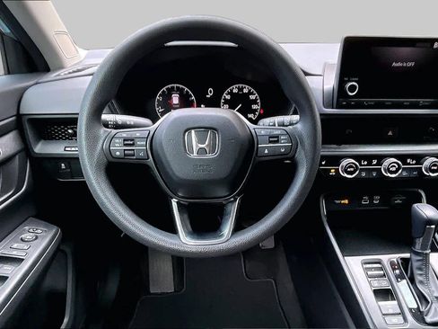 Used 2024 Honda CR-V EX image 6