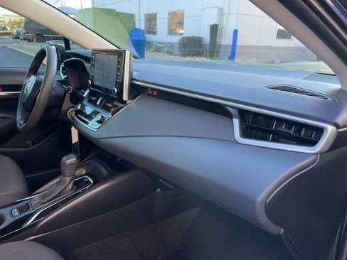 Used 2020 Toyota Corolla LE image 33