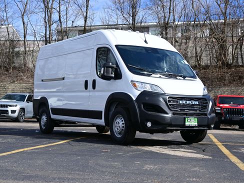 New 2025 RAM ProMaster 3500 w/ Cold Weather Group FWD image 18