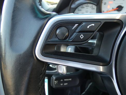 Used 2017 Porsche 718 Boxster S image 53