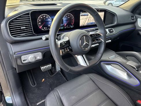 Used 2025 Mercedes-Benz GLS 450 4MATIC image 19
