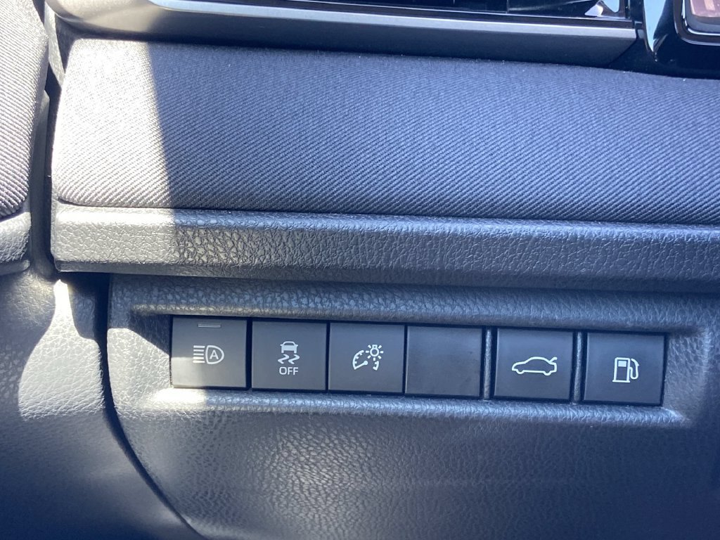 Used 2025 Toyota Camry LE FWD image 13