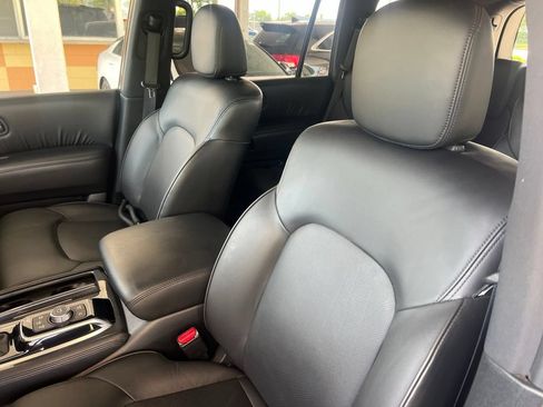 Certified 2023 Nissan Armada SL w/ Midnight Edition Package AWD/4WD image 5