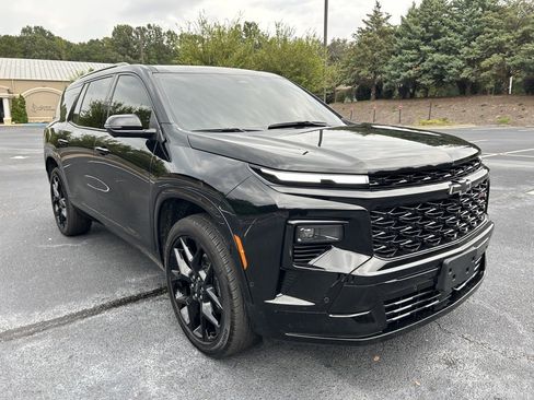 Used 2024 Chevrolet Traverse RS w/ LPO, Floor Liner Package image 19