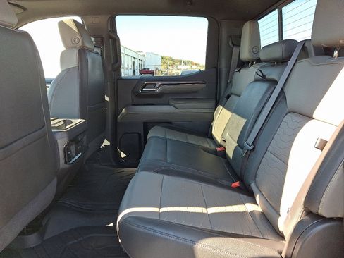 Certified 2024 Chevrolet Silverado 1500 ZR2 w/ Technology Package image 10