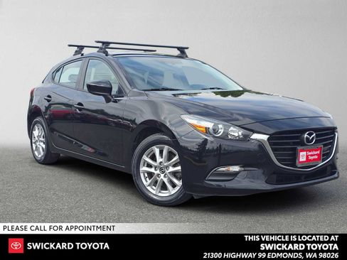 Used 2017 MAZDA MAZDA3 Sport FWD image 1