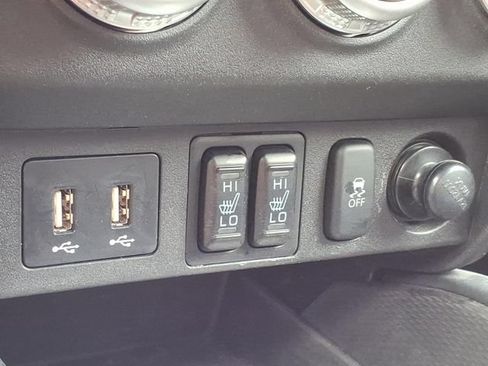 Used 2025 Mitsubishi Outlander Sport AWD image 19