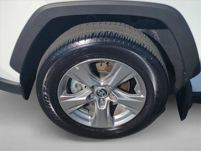 Certified 2025 Toyota RAV4 XLE FWD image 23