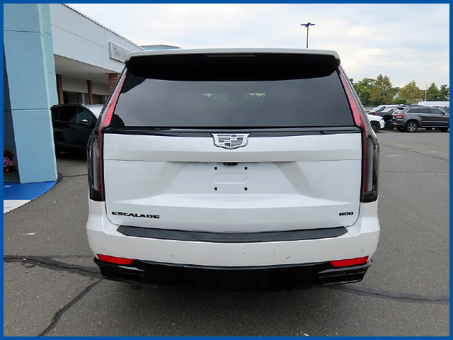 Used 2024 Cadillac Escalade ESV Sport Platinum w/ LPO, ONYX Package AWD/4WD image 6