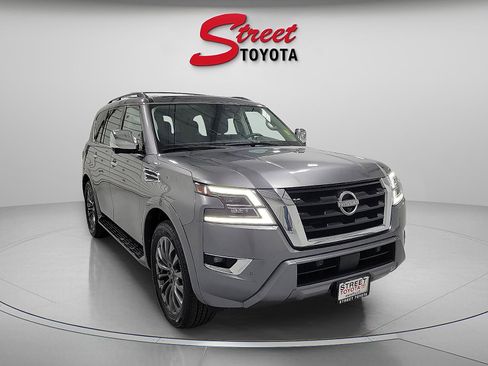 Used 2024 Nissan Armada Platinum w/ Cargo Package image 5
