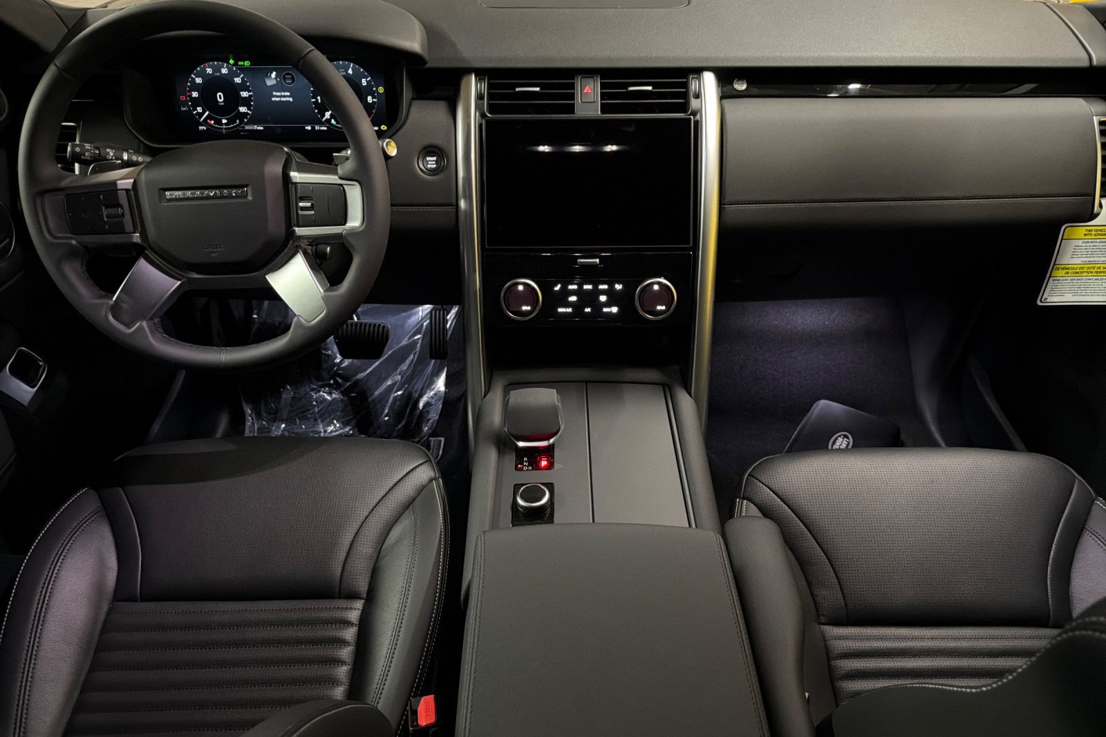 New 2026 Land Rover Discovery S AWD/4WD image 15