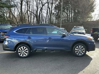 Used 2022 Subaru Outback Premium video 3