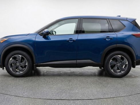 Used 2025 Nissan Rogue SV image 5