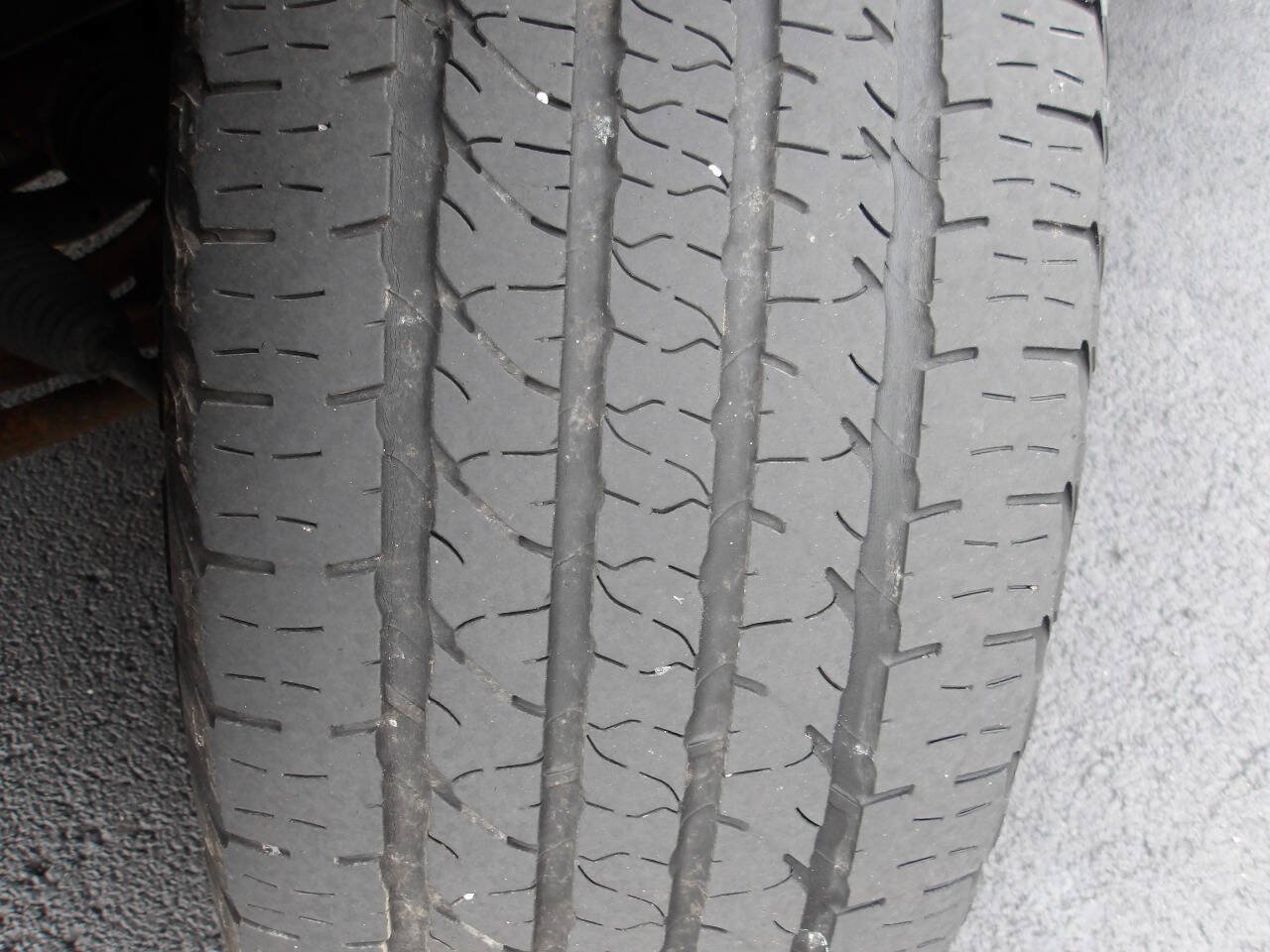 Used 2011 Jeep Grand Cherokee Overland AWD/4WD image 8