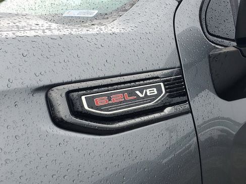 Used 2021 GMC Sierra 1500 AT4 w/ AT4 Value Package AWD/4WD image 7
