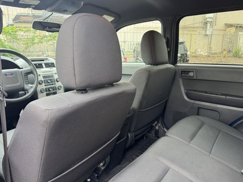 Used 2011 Ford Escape XLT AWD/4WD image 14