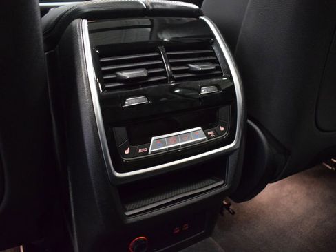 Used 2020 BMW X7 xDrive40i w/ Premium Package image 15