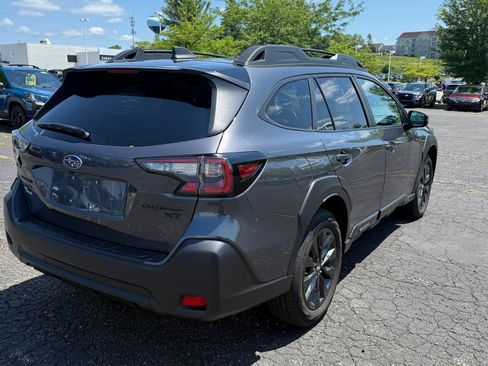 Certified 2025 Subaru Outback Onyx Edition XT image 3