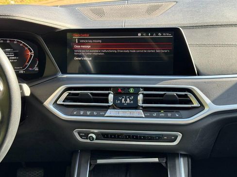 Used 2022 BMW X7 xDrive40i w/ Premium Package image 15