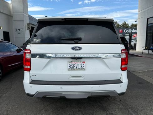 Used 2020 Ford Expedition XLT w/ Equipment Group 202A RWD image 5