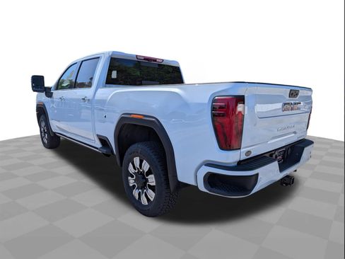 New 2026 GMC Sierra 2500 Denali w/ Denali Reserve Package AWD/4WD image 6