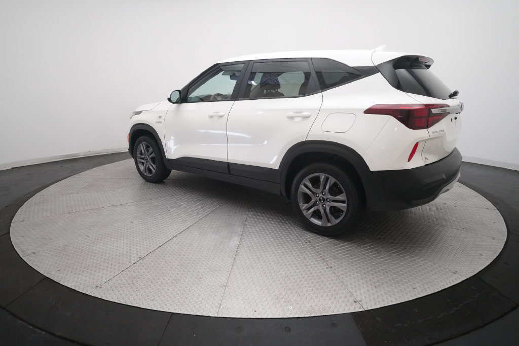 Used 2021 Kia Seltos LX AWD/4WD image 32
