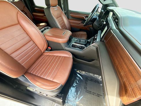 Used 2024 GMC Sierra 3500 Denali Ultimate image 14